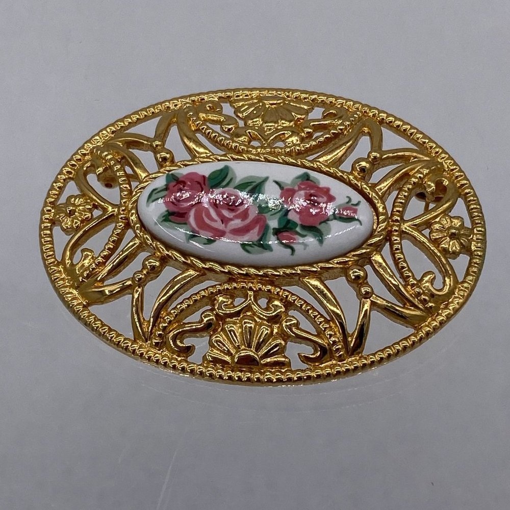 Avon Vintage Brooch Gold Toned With Porcelain Inset with Roses 2 inch Oval